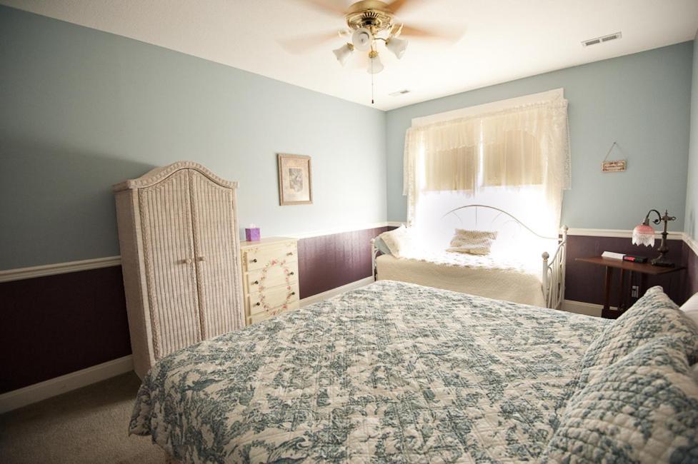 Victorian Veranda Country Inn Lawrence Zimmer foto